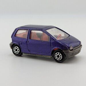 Majorette Renault Twingo #206 – Vintage European Diecast 1:58 (Violet)